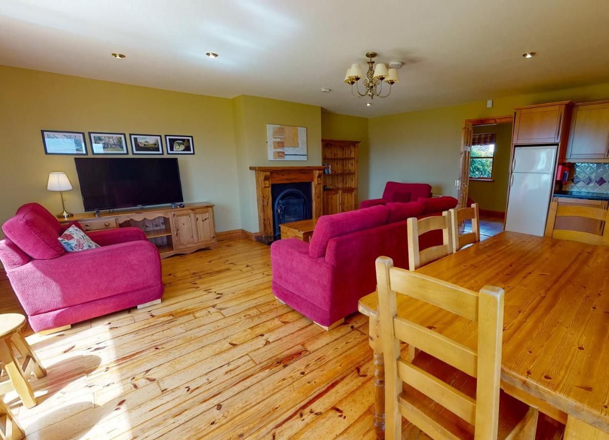 Dingle Courtyard Cottages 4 Bed By Trident Holiday Homes Екстер'єр фото
